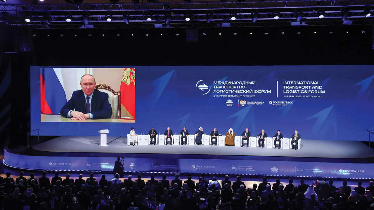 تهديد غير مسبوق يواجه سلاسل الإمداد العالمية بسبب إغلاق إيران لمضيق هرمز